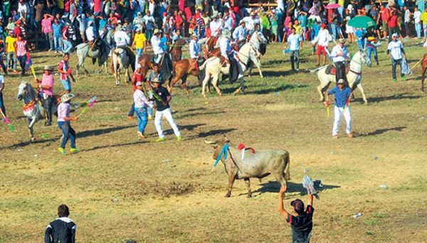 traditions of Cotorra